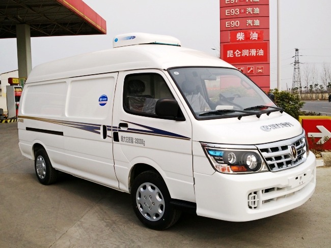 華晨金杯國(guó)五面包冷藏車