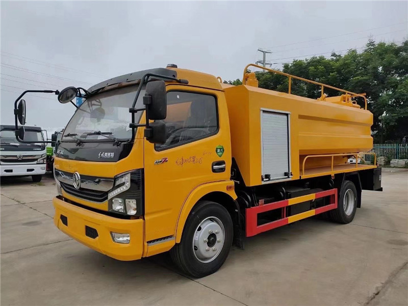 國(guó)六東風(fēng)多利卡藍(lán)牌清洗吸污車為什么這么受歡迎？