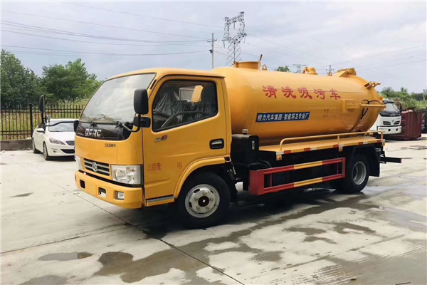 誰是專用車界的大小王，東風多利卡吸污灑水冷藏車等為生活而服務(wù)