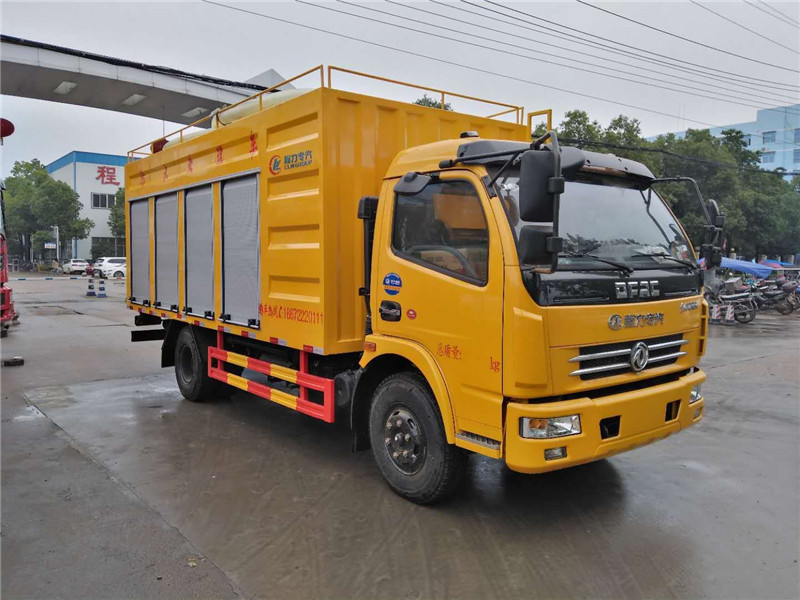  東風多利卡污水凈化處理車具有雙重功能，作業安全程度高