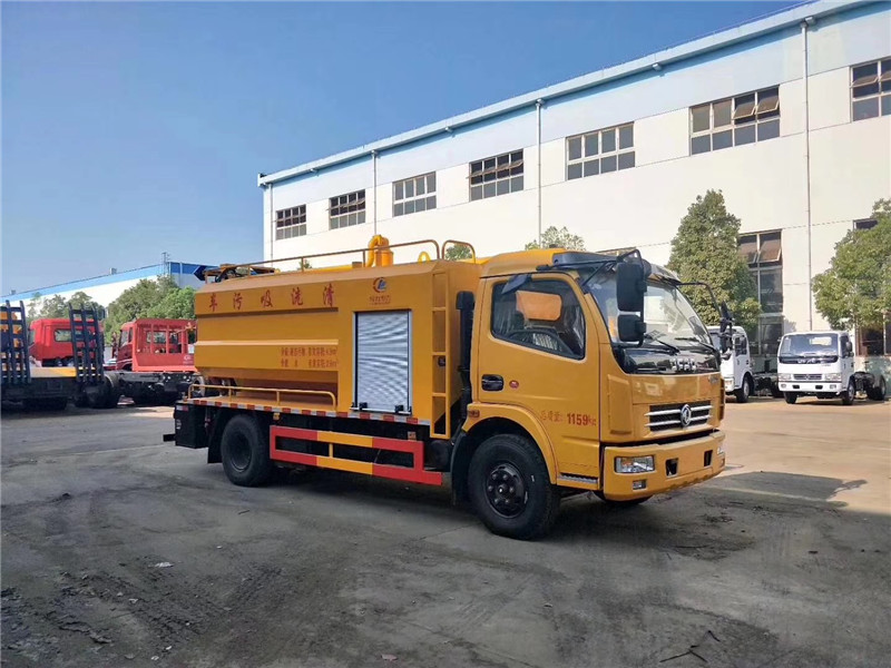 一款專注于市政工程的疏通清洗車，東風(fēng)天錦高壓清洗管道疏通車