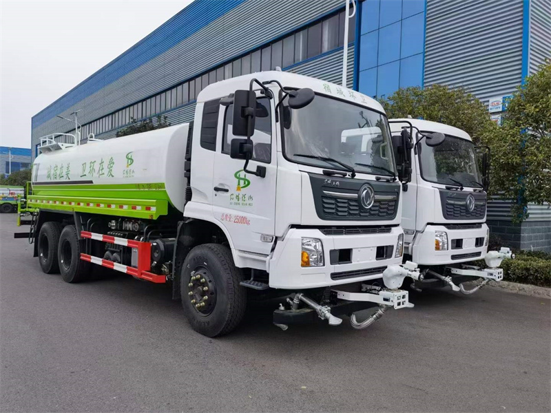 宿遷市宿城區環衛部門訂購6臺20立方后雙橋東風天錦灑水車