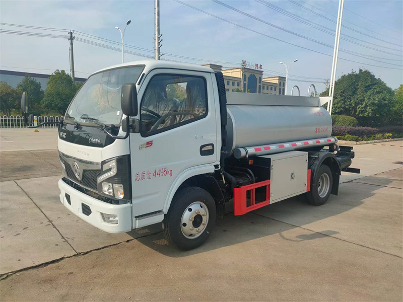 藍牌東風福瑞卡3方供液車